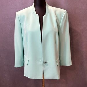 Kasper light green blazer, size 18